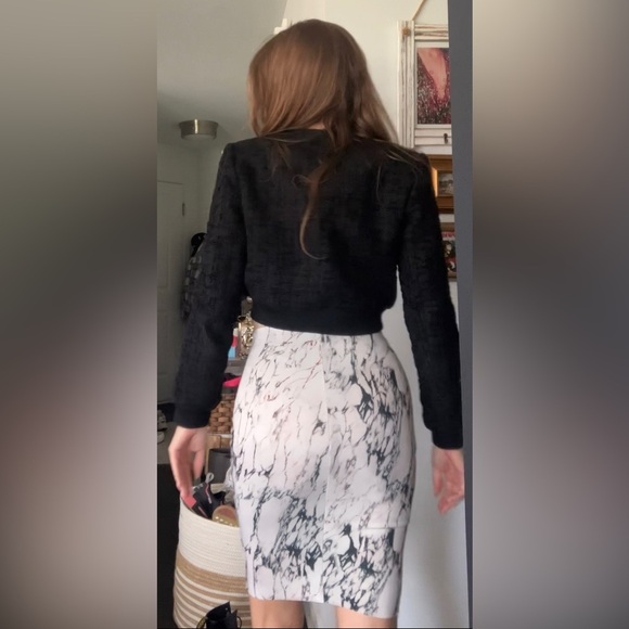 Marble like pencil white skirt - Picture 9 of 13
